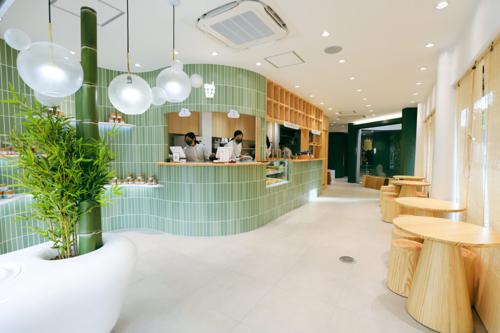 雲ノ茶 KUMONOCHA　嵐山店の内観