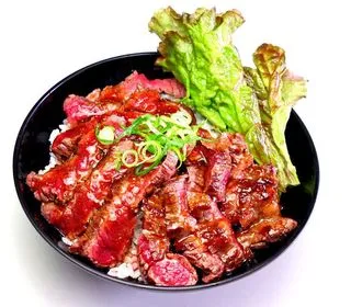 レッドロック三宮東店の特選ステーキ丼