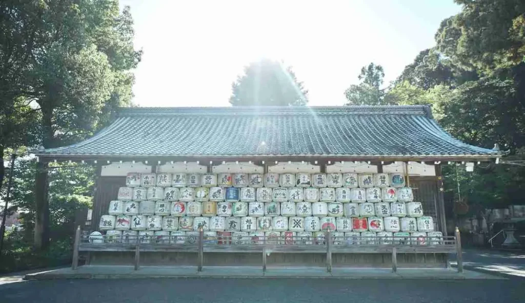 松尾大社の境内にある酒樽