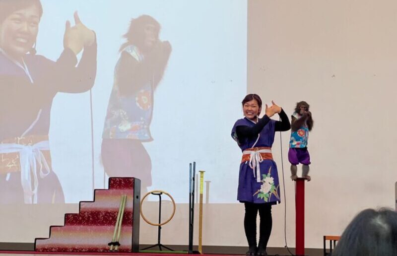 2/4・5日本伝統の猿まわし特別公演の開催決定！神戸モンキーズ劇場にて笑顔あふれるショーをお届け