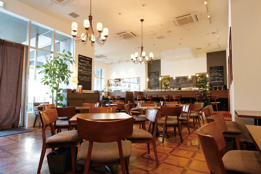 洋食屋 神戸デュシャンの内観