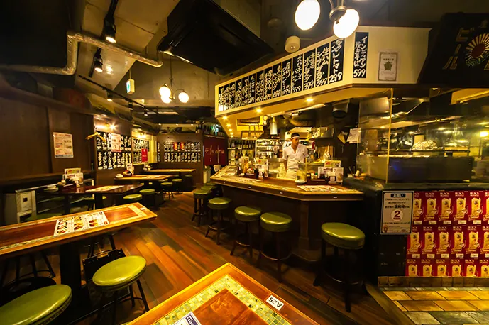 グリル異人館 JR三ノ宮東口店の内観