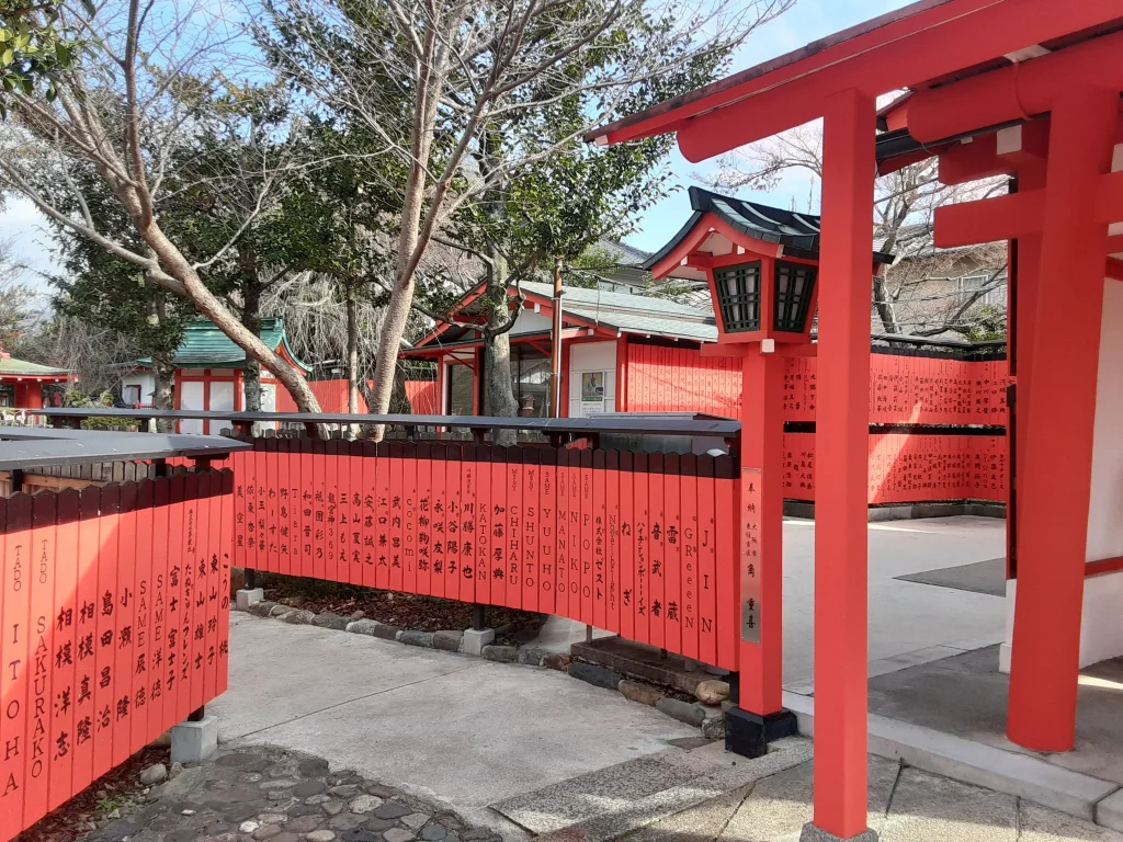 車折神社の玉垣