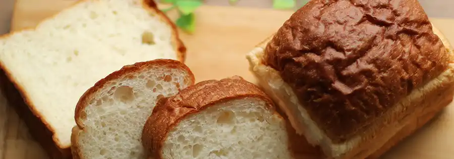 パンテラスの食パン