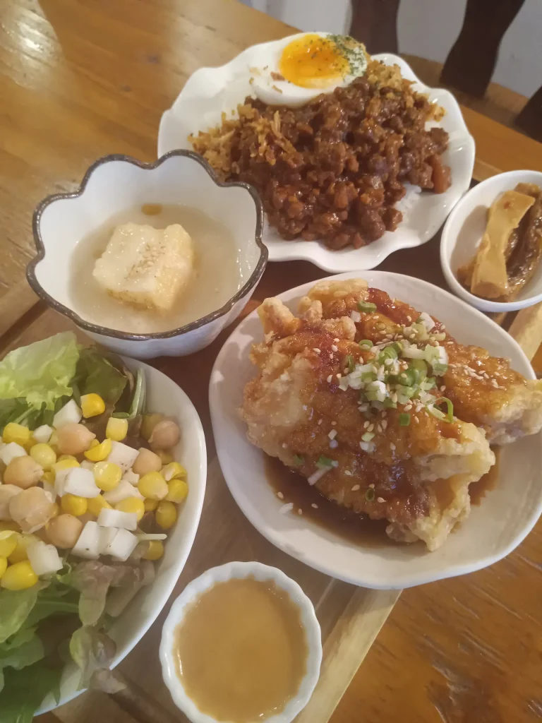 はらぺこ飯店のはらぺこセット