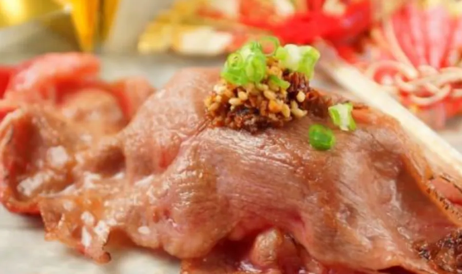 肉割烹牛若丸の肉寿司