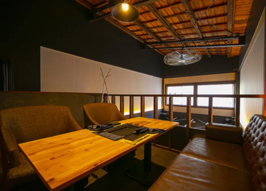 北新地焼き肉菊地おしゃれなテラス席