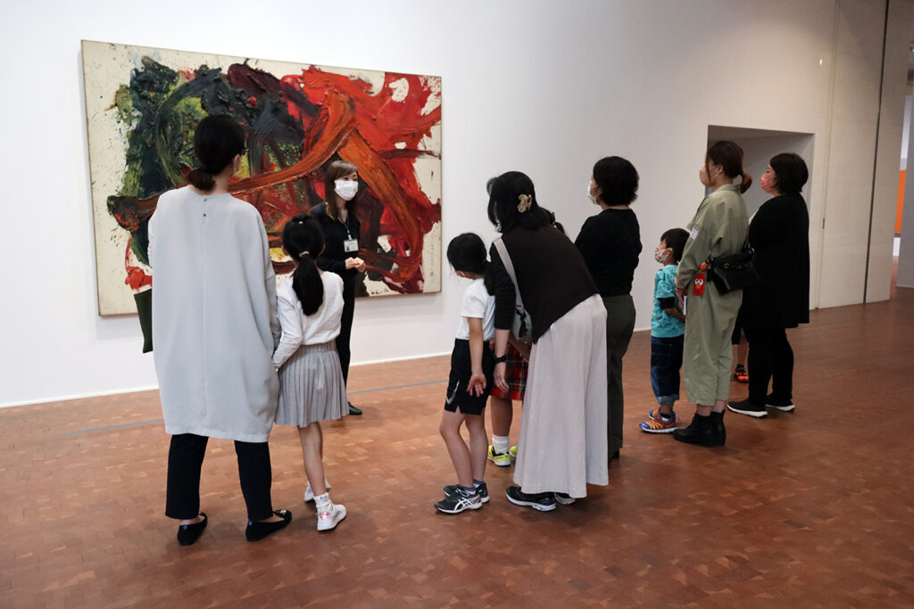 国立国際美術館こどもびじゅつあー