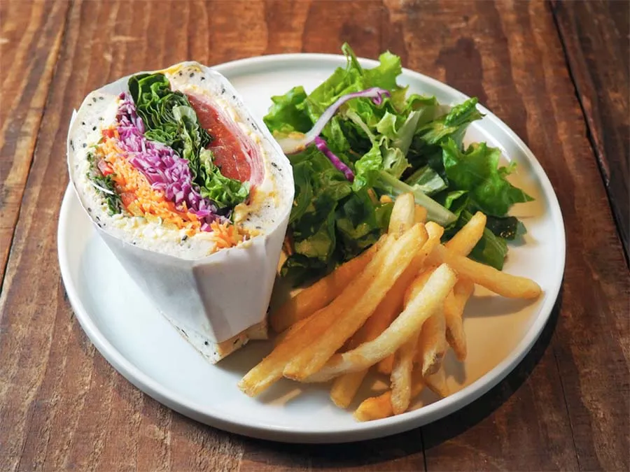 ベシャメルカフェのサンドイッチ