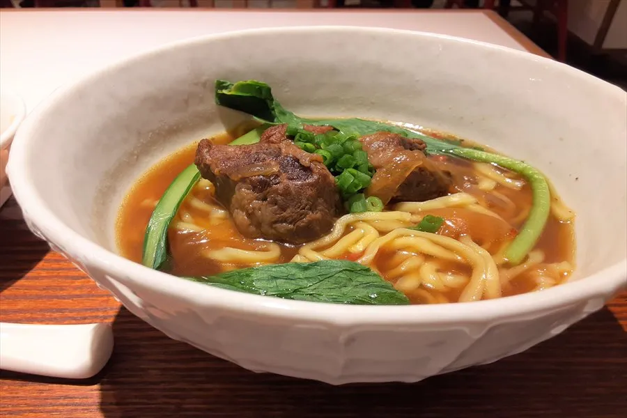 騒豆花（サオドウファ）ホワイティうめだ店のランチ