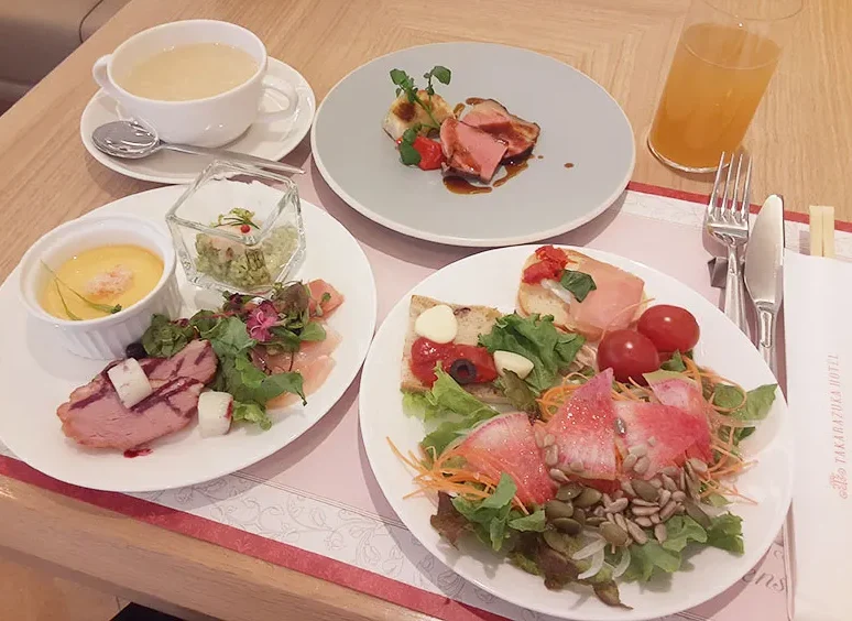 宝塚ホテル「アンサンブル」ビュッフェ