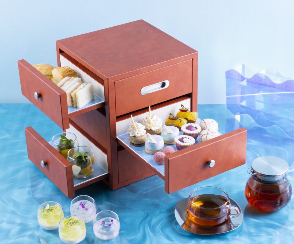 ヒルトン大阪「Chill Out！スイーツビュッフェ」アフタヌーンティーセットイメージ