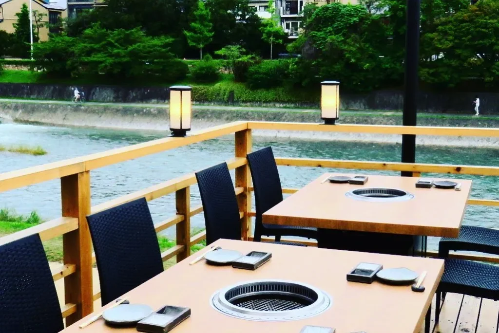 京焼肉新先斗町川床