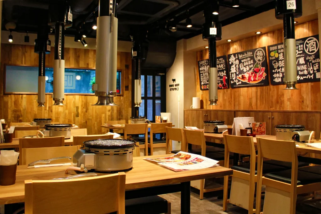 焼肉 弘商店 烏丸錦　内観