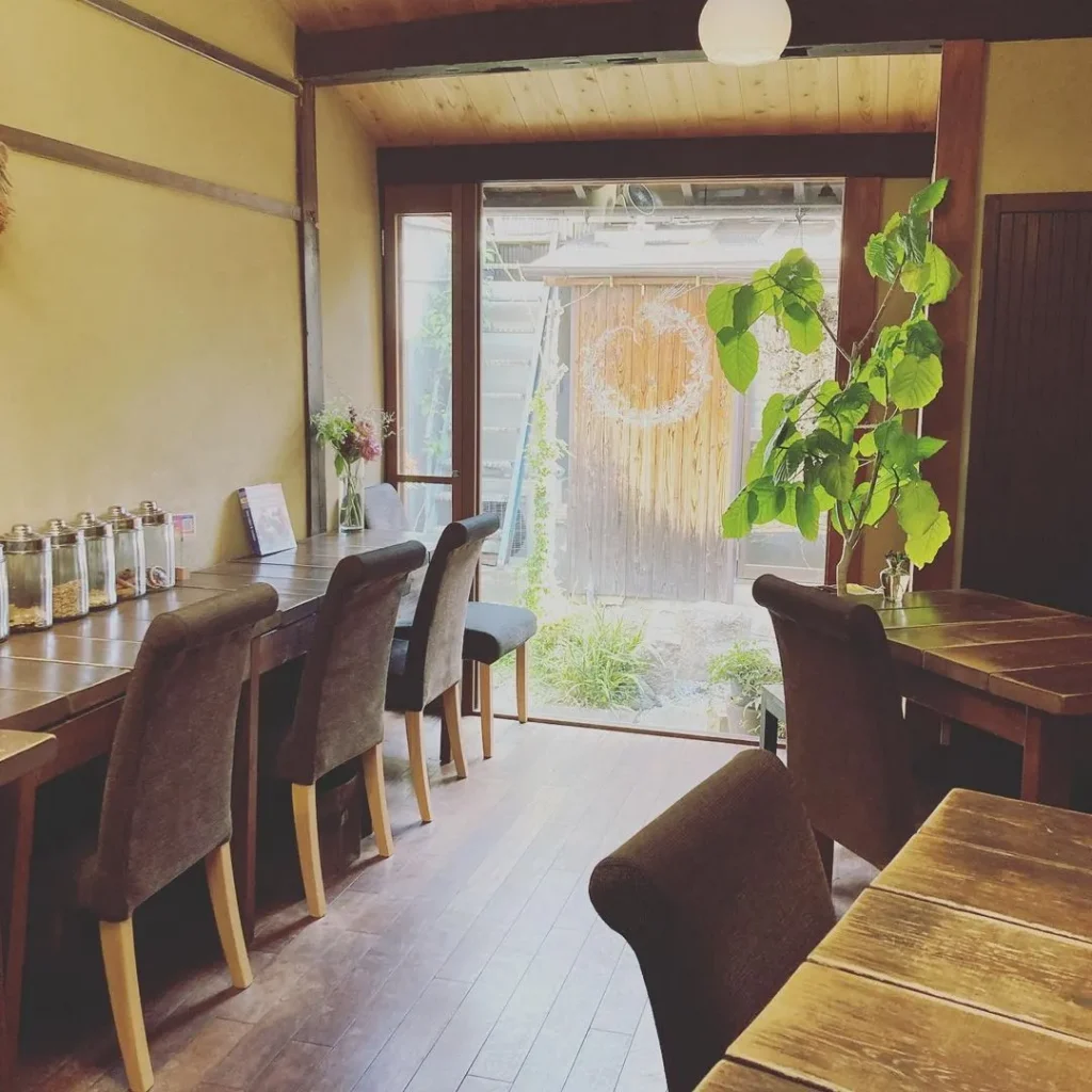 カフェ 火裏蓮花　内観