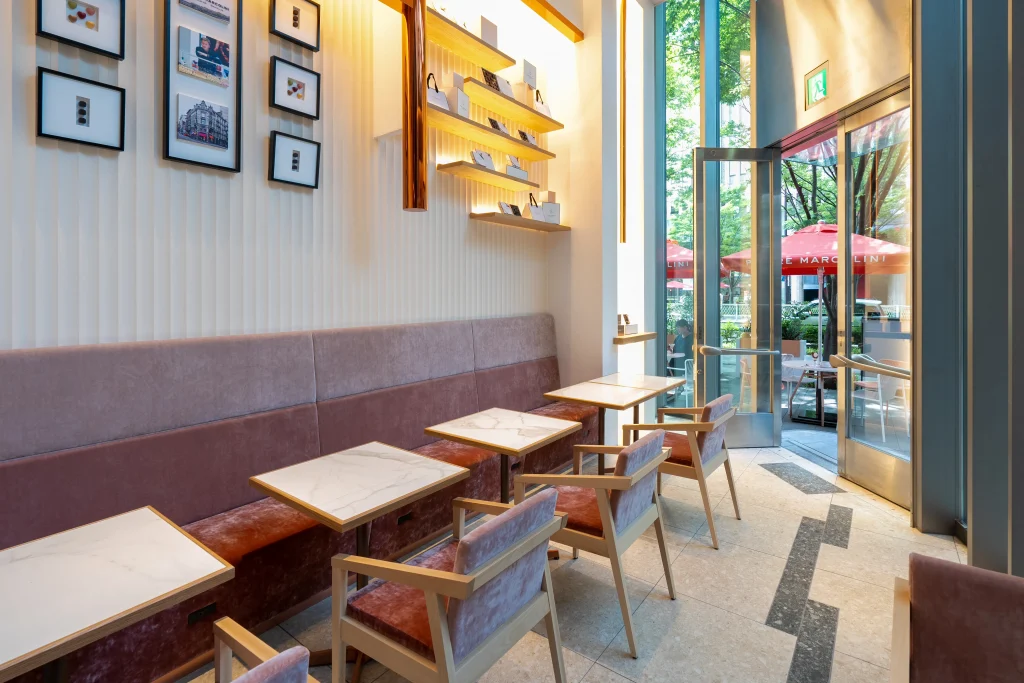 ピエール マルコリーニ グランフロント大阪店　イートインスペース