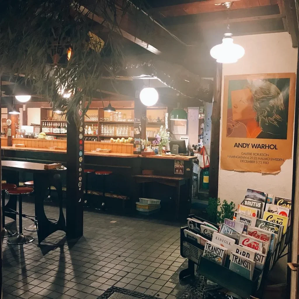 さらさ花遊小路　内観