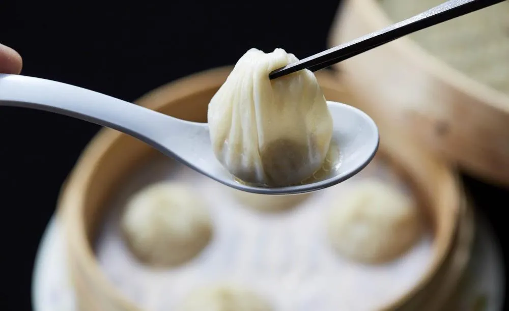 魏飯夷堂の小籠包