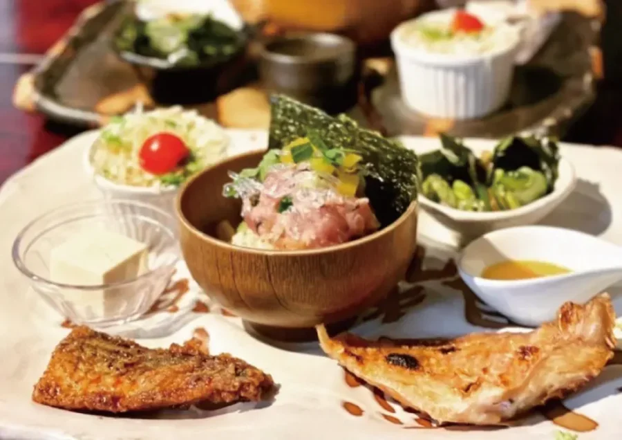 夢処 漁師めし 雑魚や「贅沢めし」