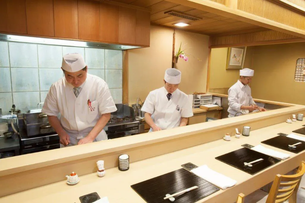 彩席ちもとカウンター席