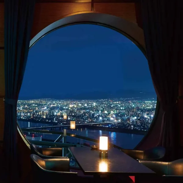 STARDUST(スターダスト)内観