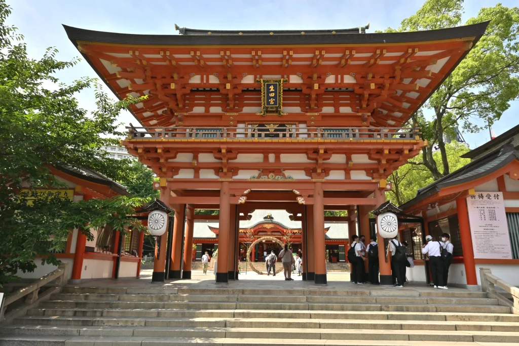生田神社　楼門