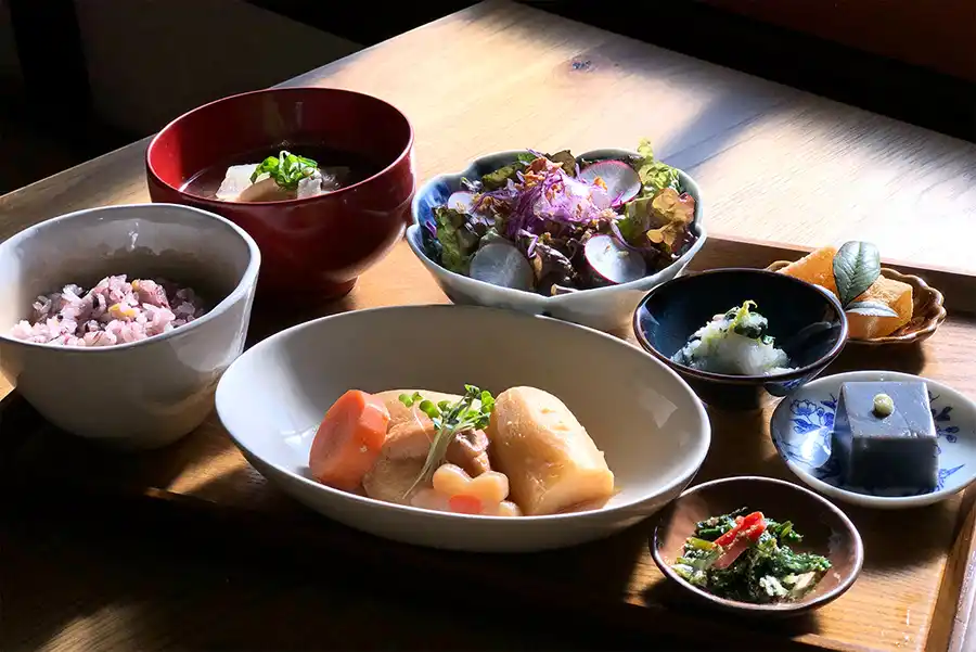 満願寺縁のランチ