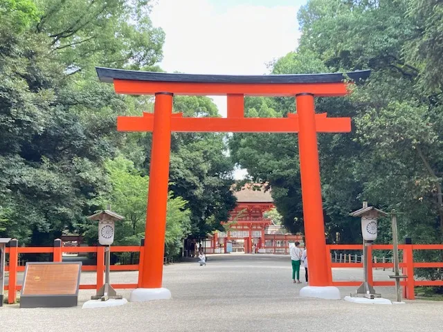下鴨神社は京都有数の神社。世界遺産にも登録されている名所