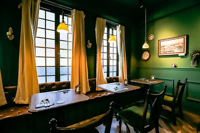 レトロな空間が映えると人気