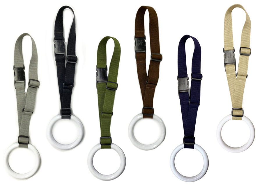 吊り革型の子ども用持ち手