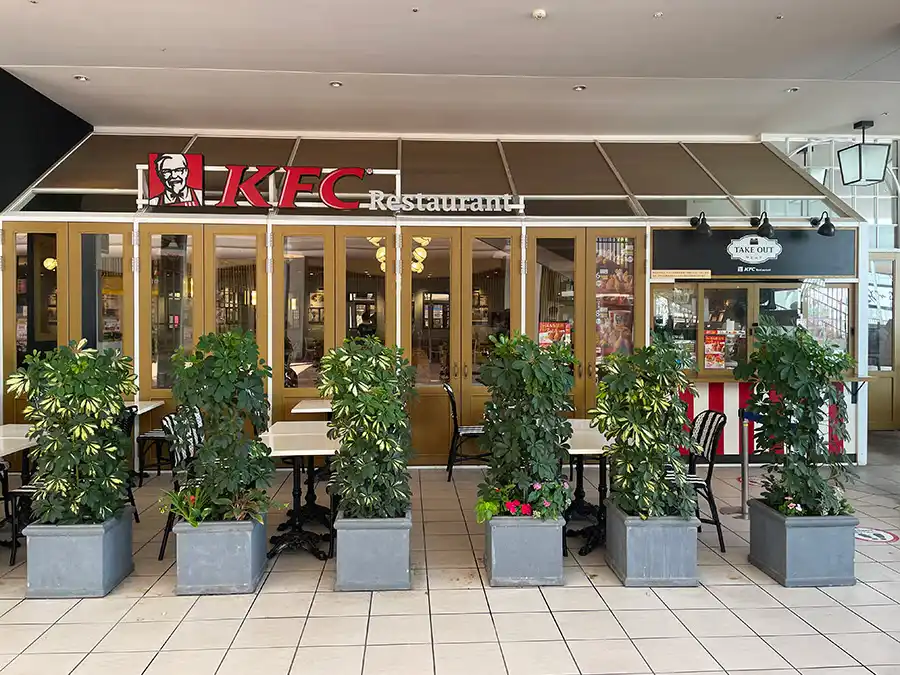 ケンタッキーエキスポシティ店のテラス席