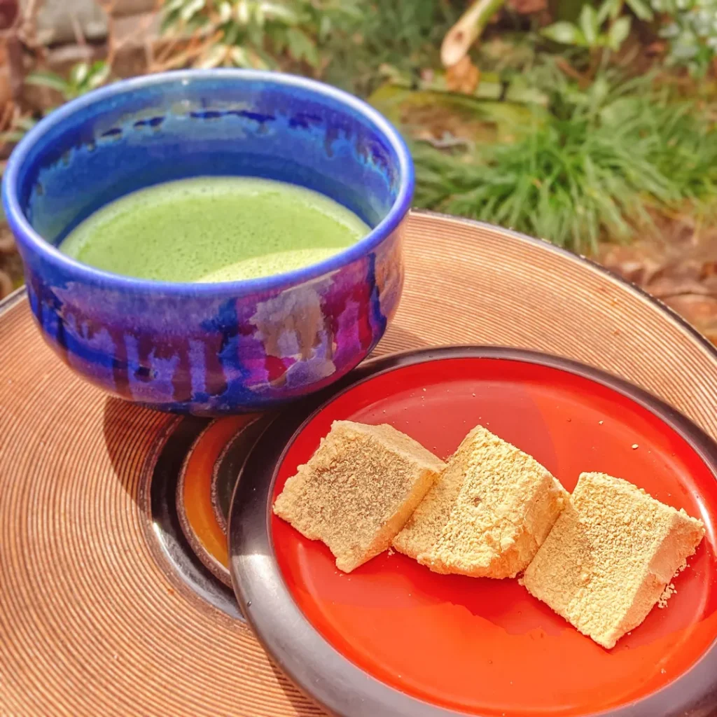 文の助茶屋本店抹茶とわらび餅