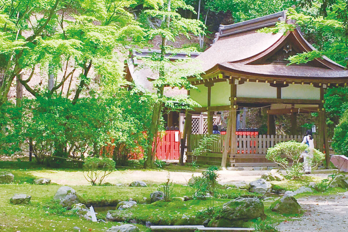 高度な弓馬術を披露。京都・上賀茂神社の伝統神事「笠懸神事」10月15日（日）開催