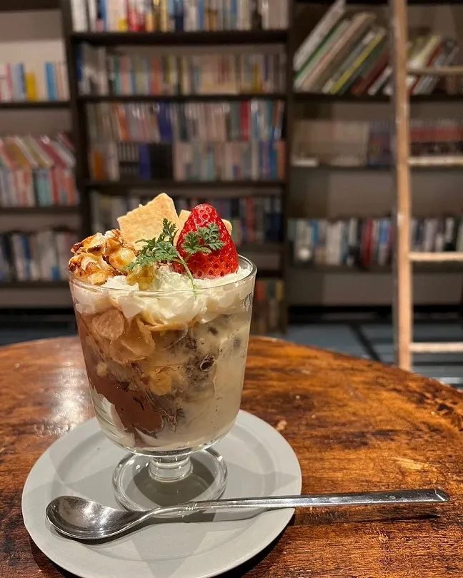 マールカフェのパフェ