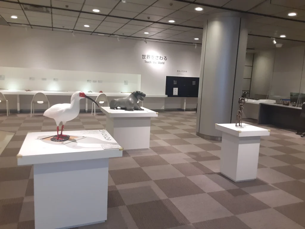 国立民族学博物館（みんぱく）世界にさわる展示ゾーン