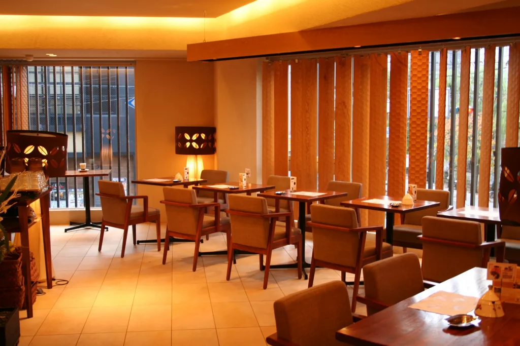 小川珈琲京都三条店　内観