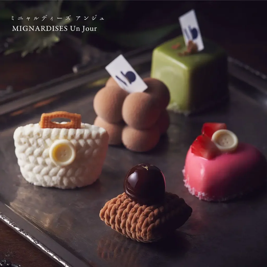 阪急うめだ本店にオープンしたマサヒコオズミ