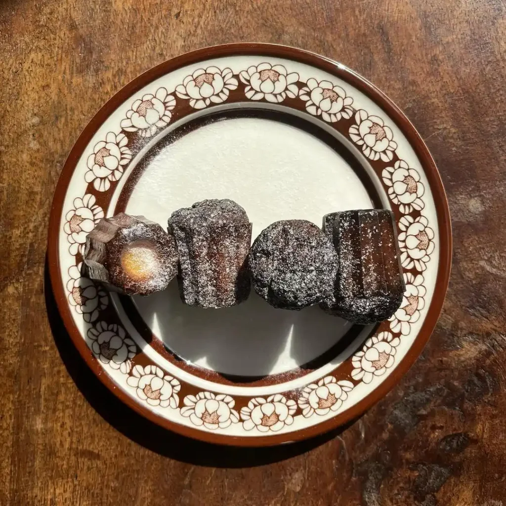 名物の箕面カヌレ