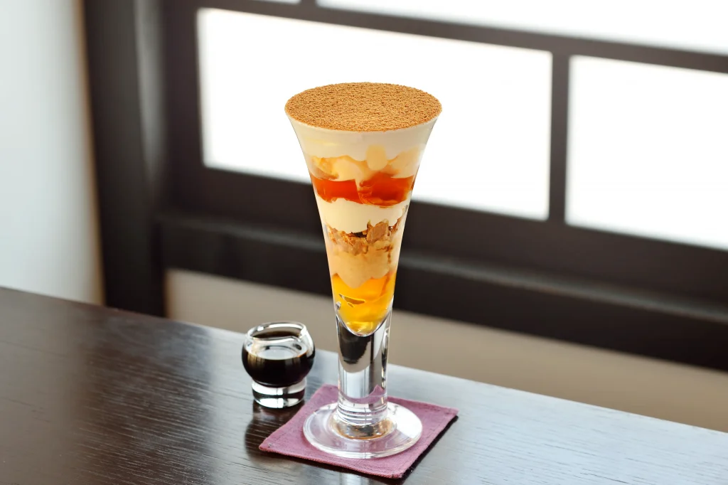 吉祥菓寮 祇園本店　焦がしきな粉パフェ