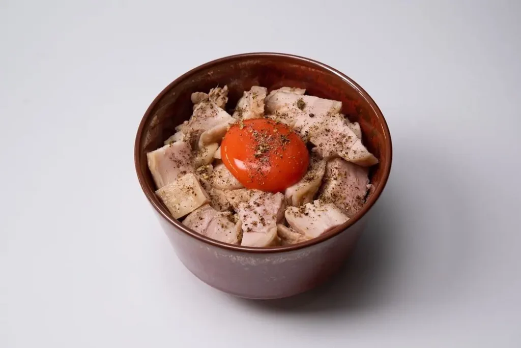 鶏白湯そば松もとの鶏チャーシュー丼