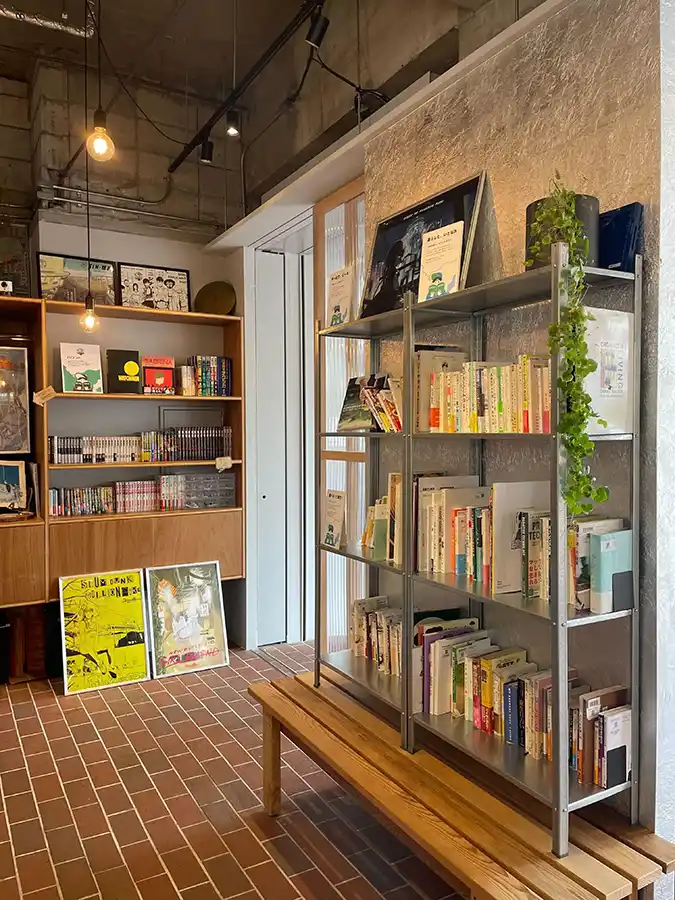 山ノ麓TAPROOMの内観