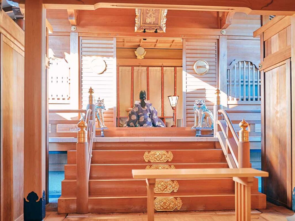 八十八良葉舎　車折神社で祈祷