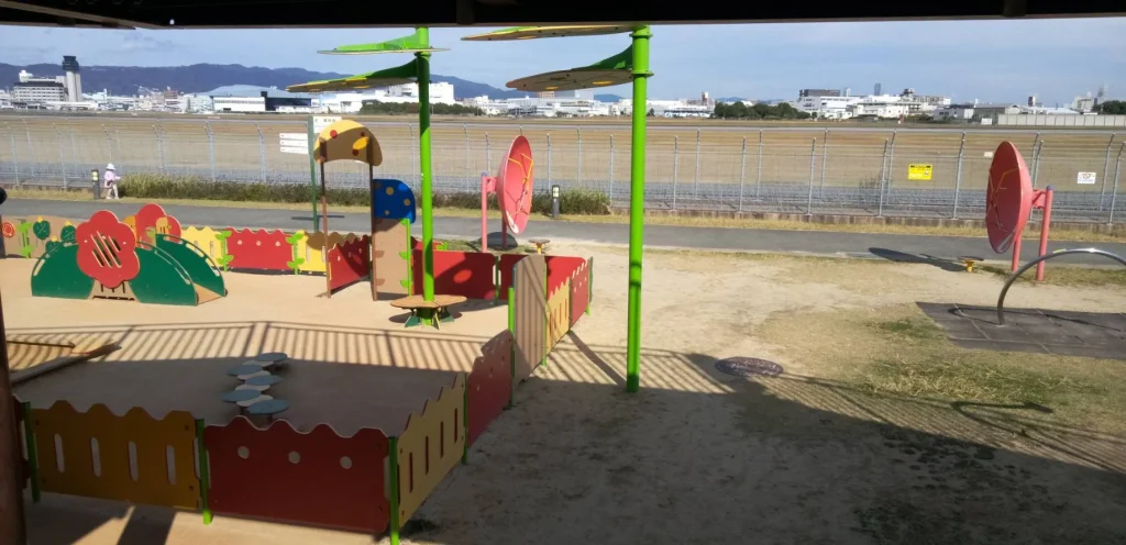 伊丹スカイパーク　ウィングデッキ