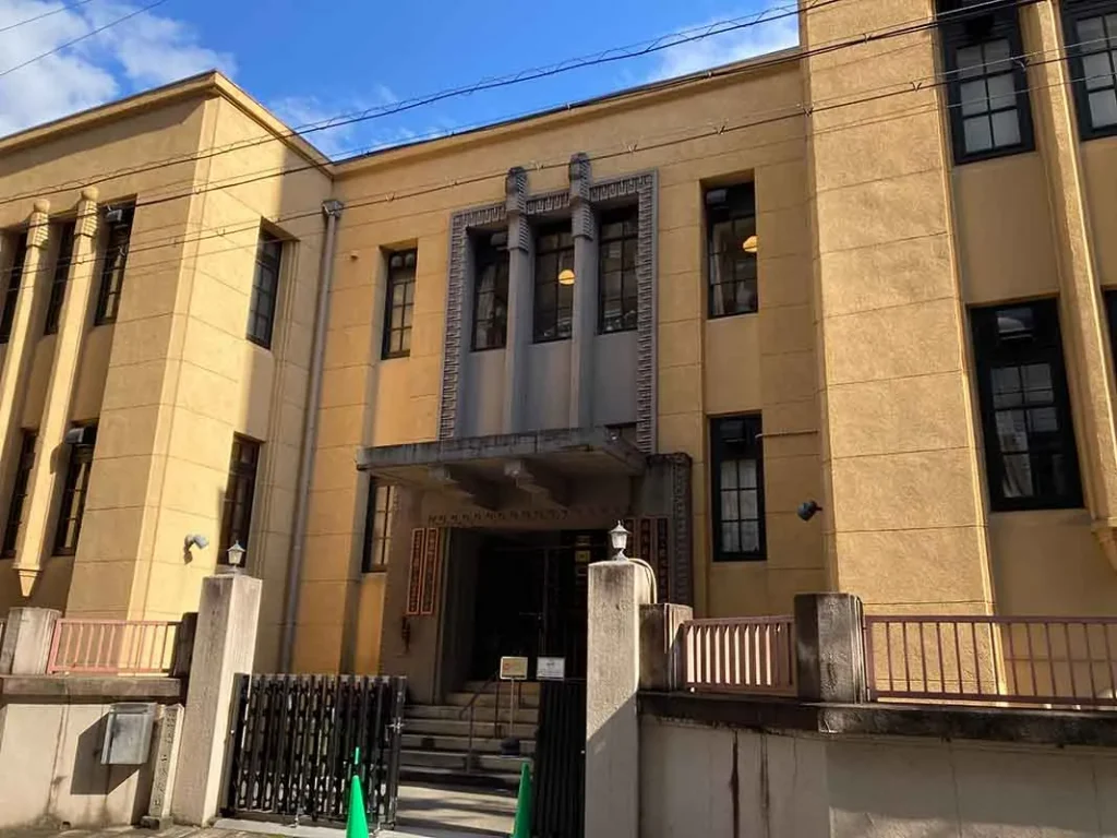 漫画ミュージアム 外観 両替町通から