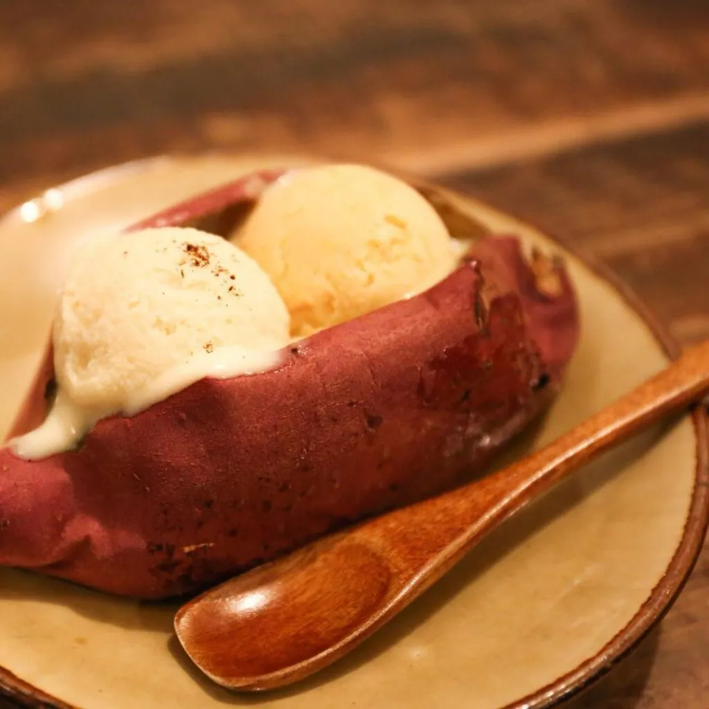 アイスが乗った焼き芋