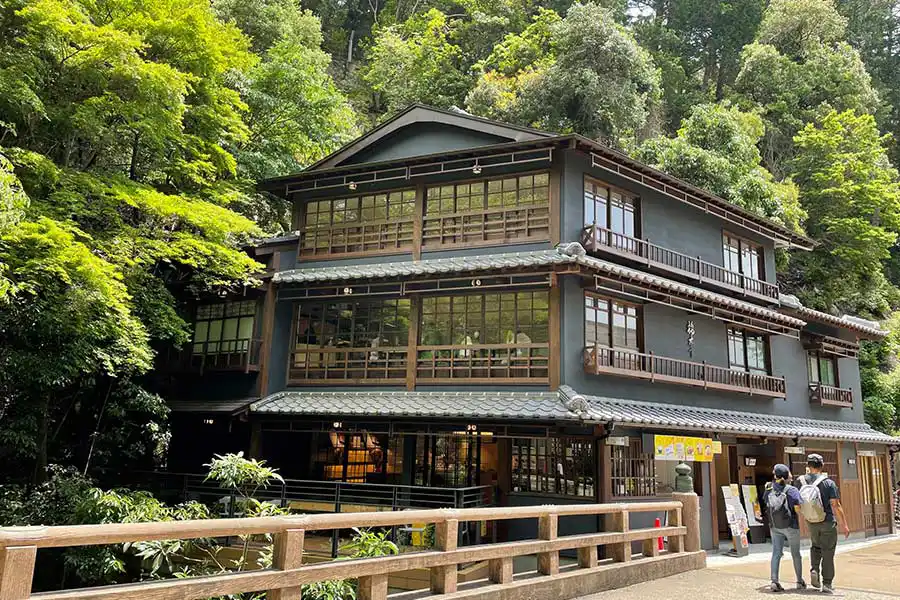 箕面橋本亭の外観