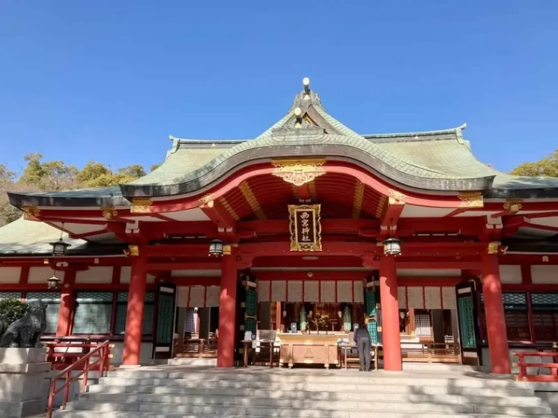 西宮神社とは？福の神えびすさまを祀る商売繁盛のご利益や十日えびすなどの祭事を紹介