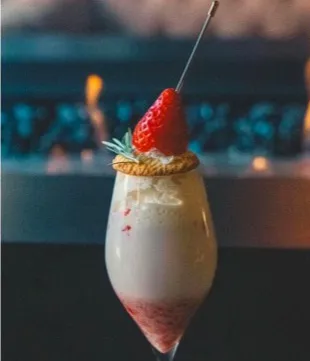 シーシャカフェ＆バーmusch 梅田HEP前店の生いちごミルク