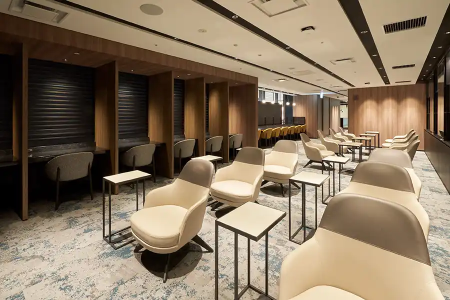 ダイナーズクラブ大阪梅田ラウンジの内観