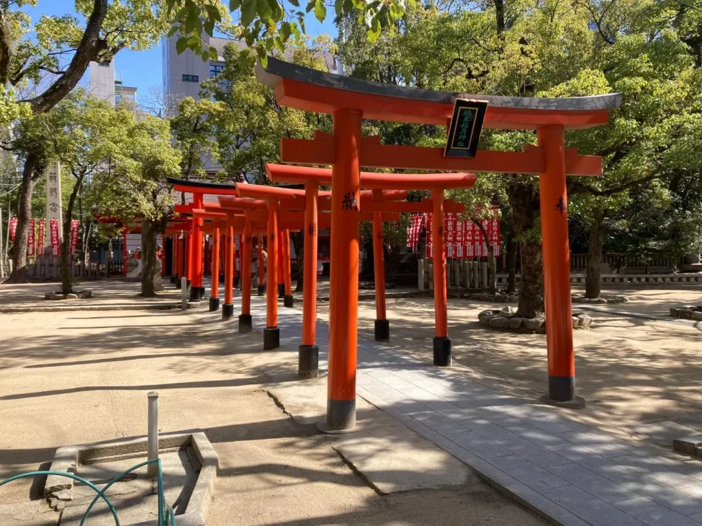 湊川神社「楠本稲荷神社」